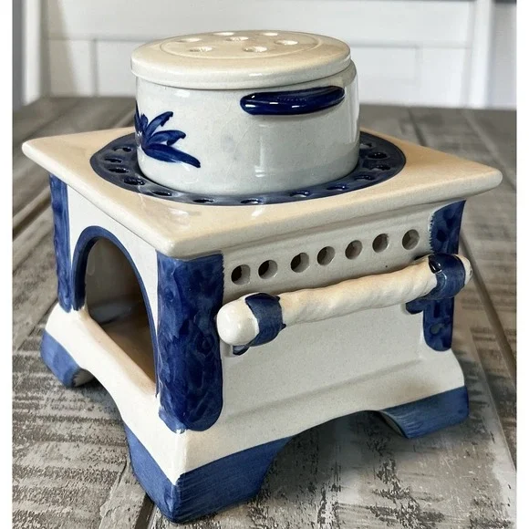 Double Handled Square Blue & White Tea Warmer with Cup Lid & Tea Light Holder - Picture 2 of 8